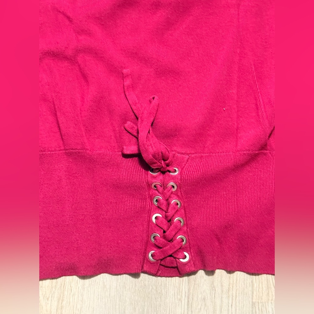 Express Sweater - Picture 2 of 4
